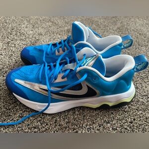 Brand New Never Worn Nike Giannis Immortal 3 Men’s Shoes